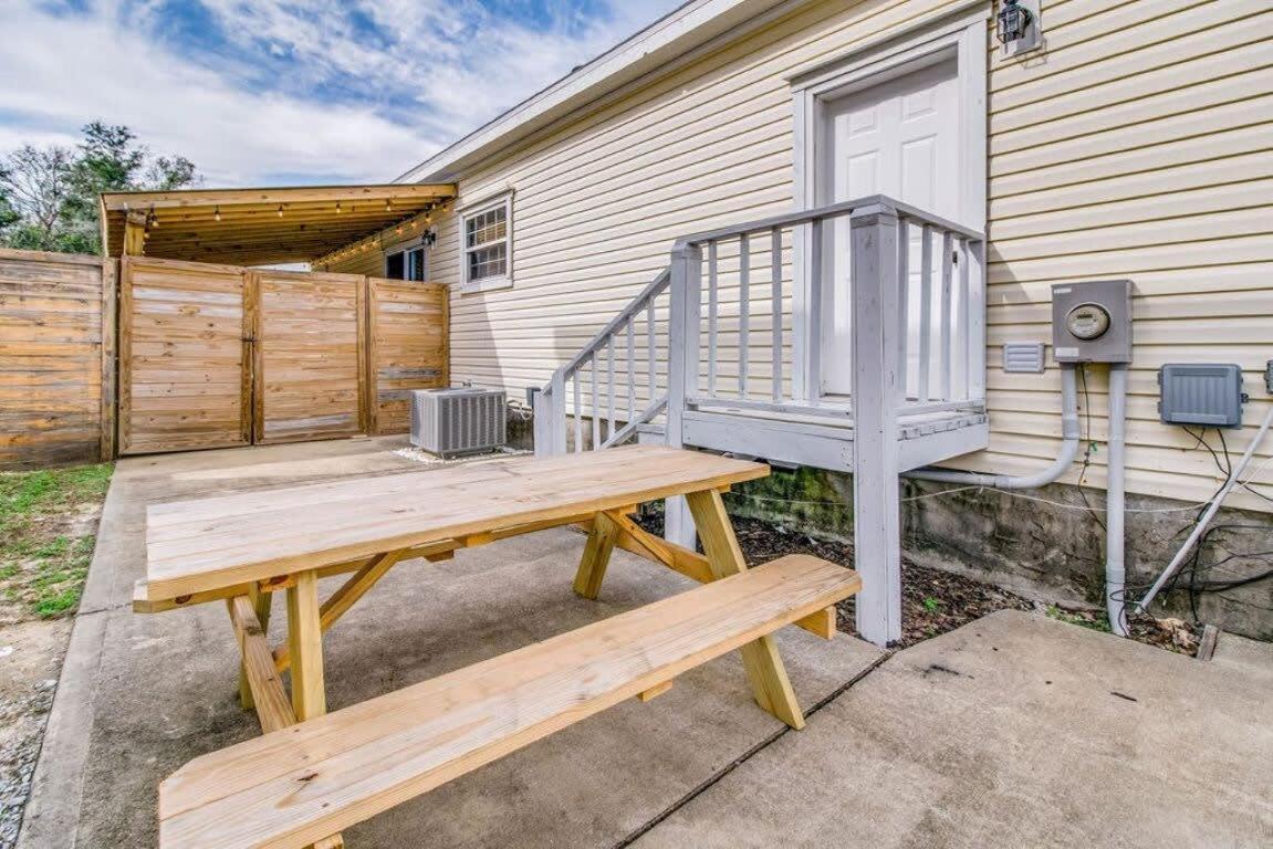 Cam'S Coastal Cottage- Nas Pensacola, Close To Beach 외부 사진